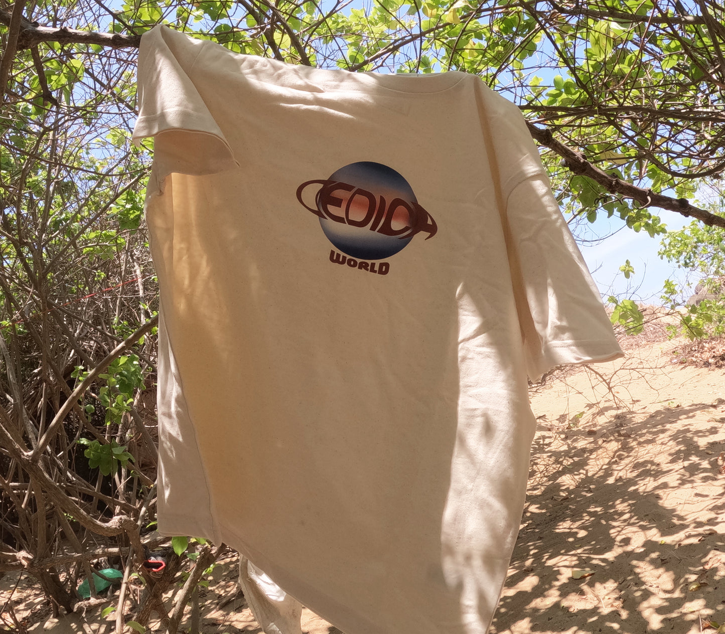 DEDICA WORLD TEE - NATURAL RAW