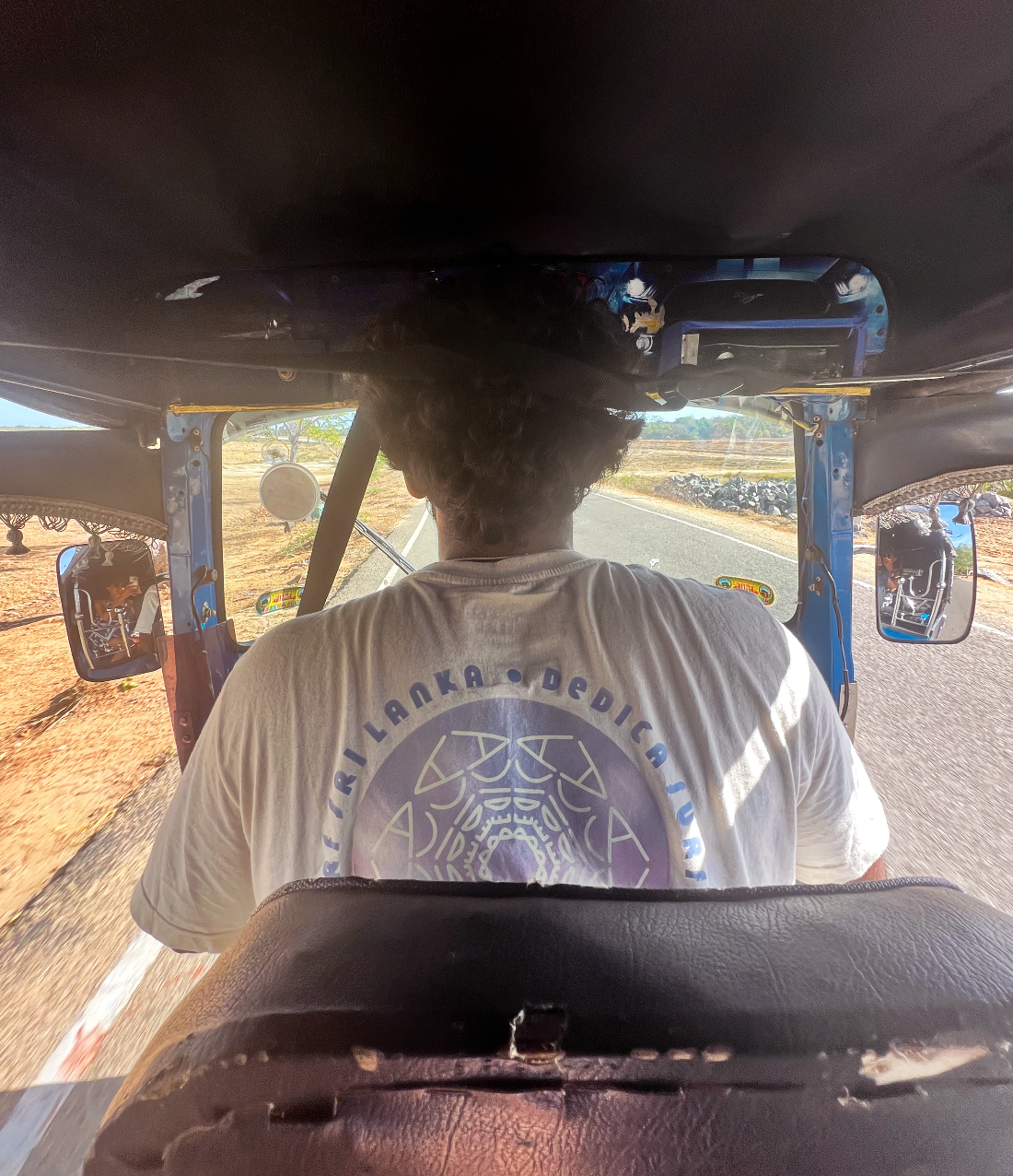 DEDICA SRI LANKA SURF TEE - NATURAL RAW
